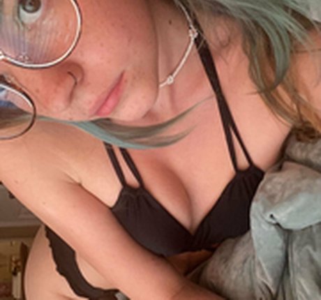 Hunt s ASMR high quality model photos