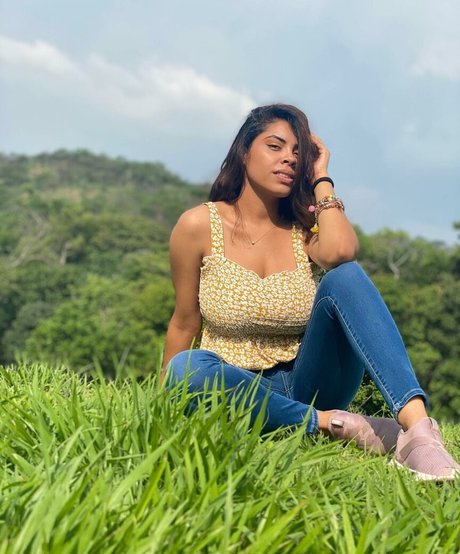 Karen Garcia arte estrella porno imagen