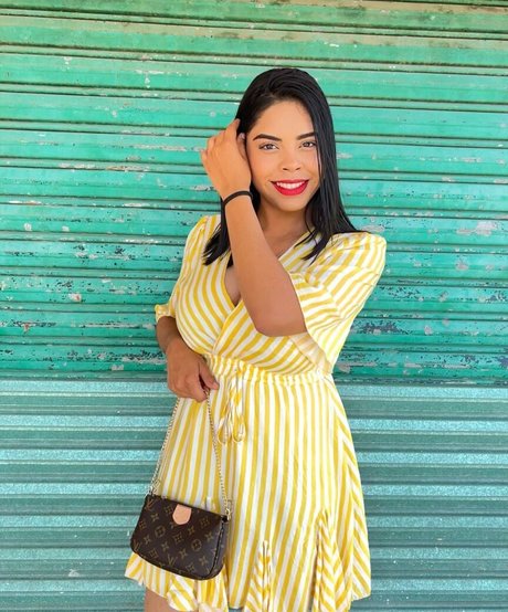 Karen Garcia modèle porno photos