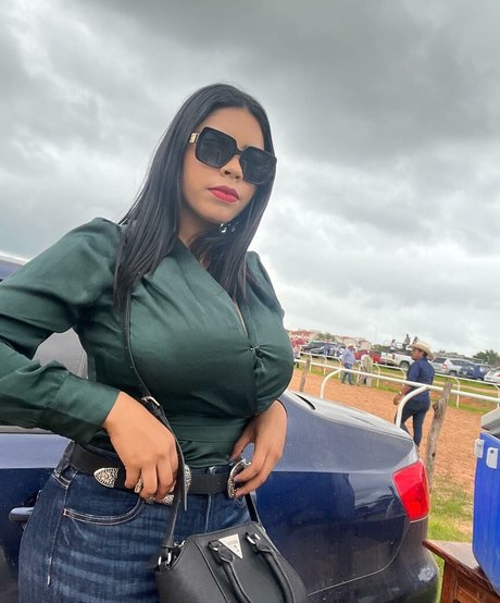 Karen Garcia étoile nue galerie