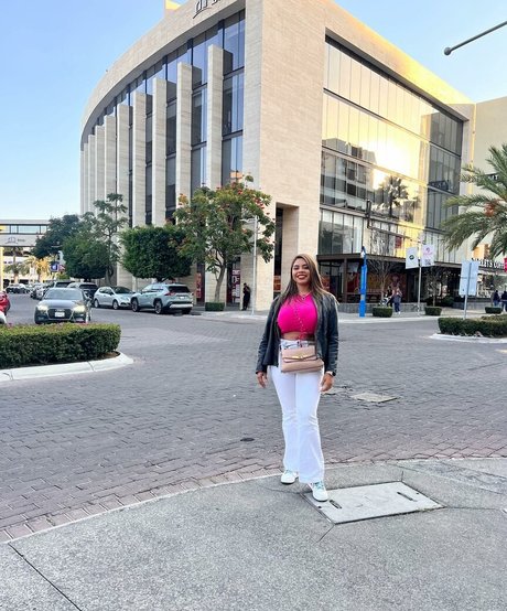 Karen Garcia haut modèle archive