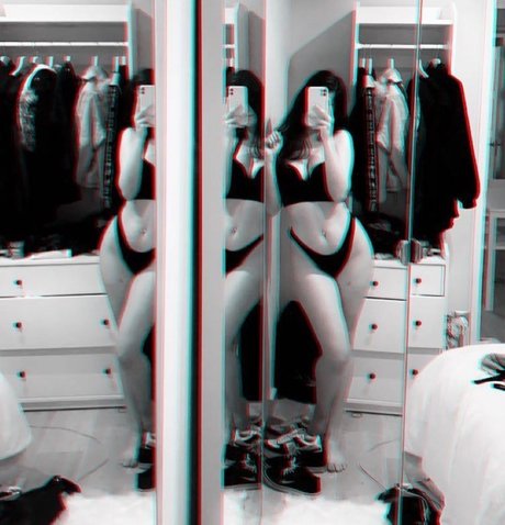 Abbyimu modelo erótico archivo