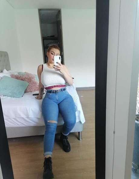 amarettoh étoile chaude image