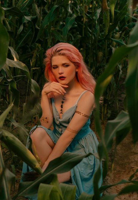 Di Simon estrella atractiva foto