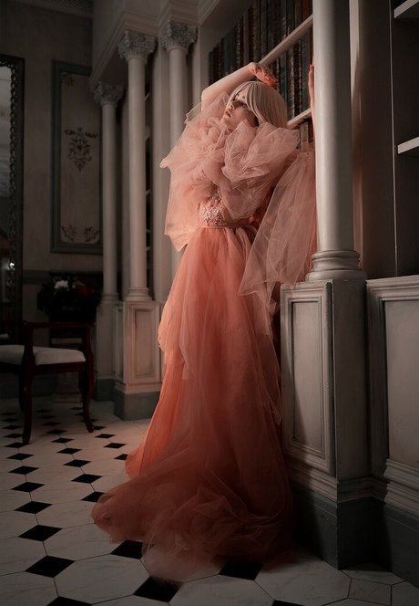 Di Simon modelo libre archivo