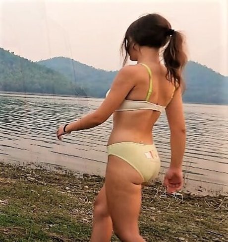 Tetty ASMR desnudos estrella archivo