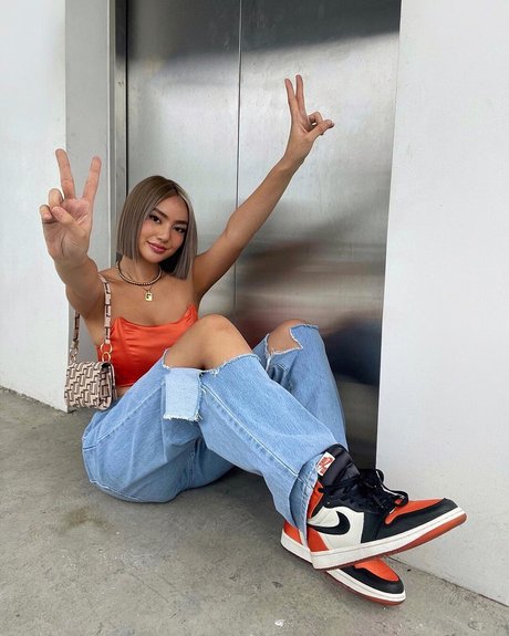 Nika Higashionna modelo caliente imagen