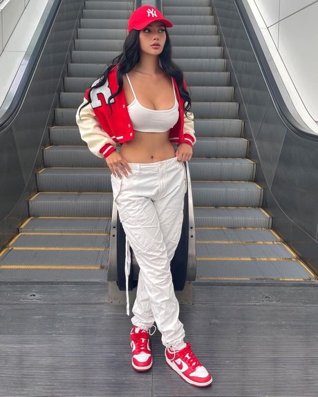 Nika Higashionna Image de profil