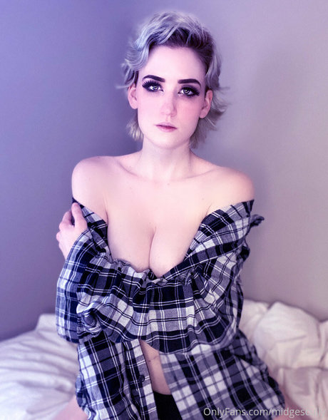 midgescully model photos