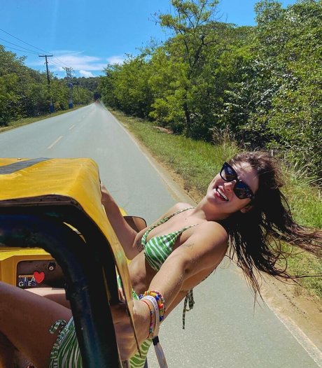 Mariana Nery beau modèle images