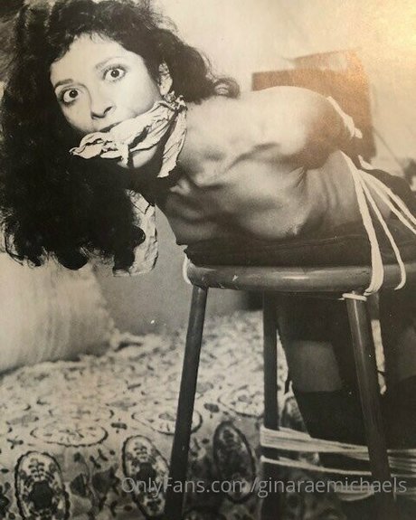 ginaraemichaels estrella desnuda archivo