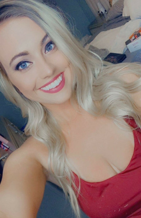 Savannah Paige estrella adulta imágenes