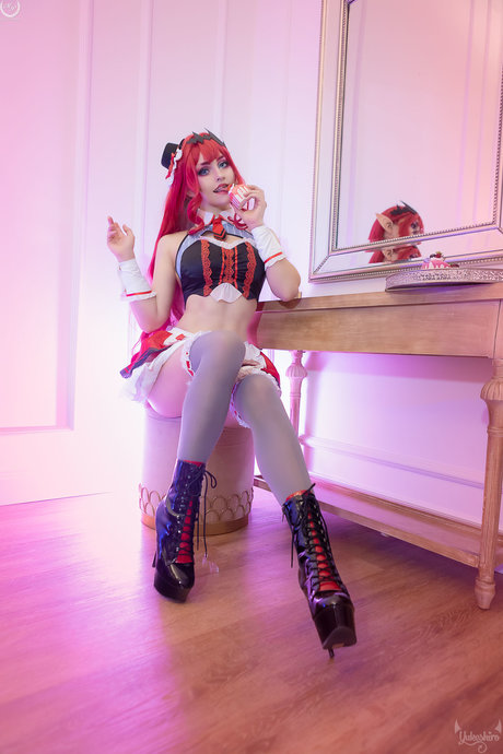 Yukeshiro star du porno exclusive galerie