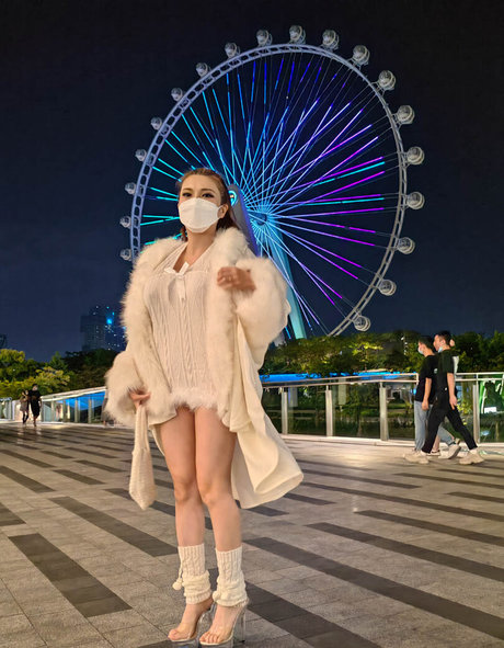 SexyCyborg actriz foto