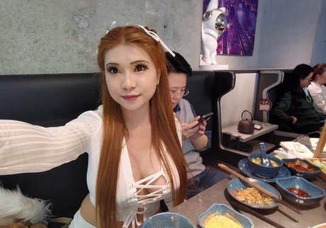 SexyCyborg estrella atractiva archivo