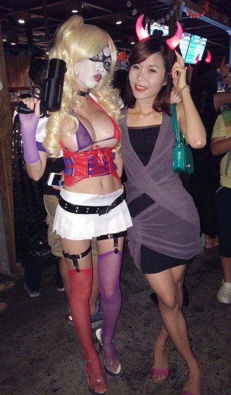 SexyCyborg actriz caliente archivo