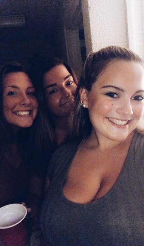 Olivia H actrice de nus collection