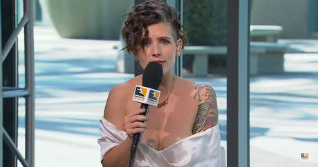 Soe Gwchwind pornstar sexy image