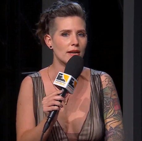 Soe Gwchwind sex pornstar pics
