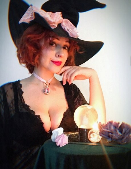 Senedy modèle gratuit photo