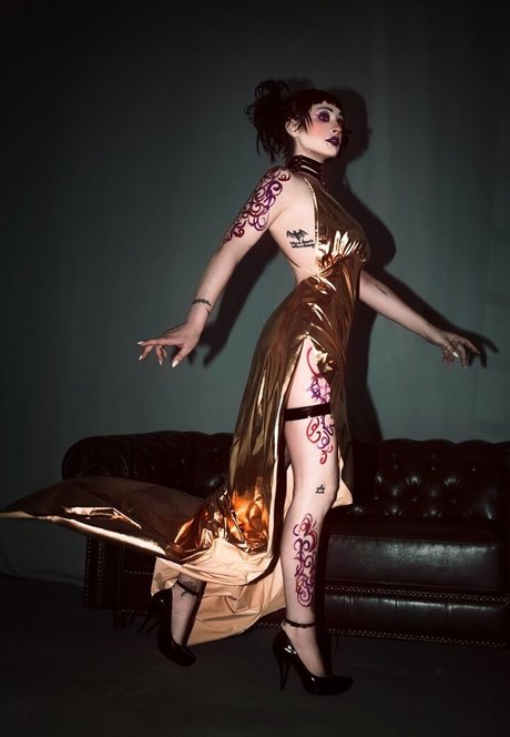 Senedy jolie star du porno images