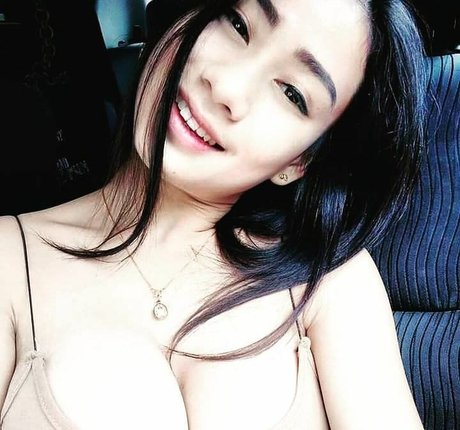 Saowalak Saifak étoile parfaite image