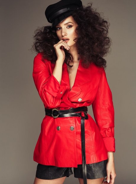 Magdalena Perlinska modelo agradable imágenes