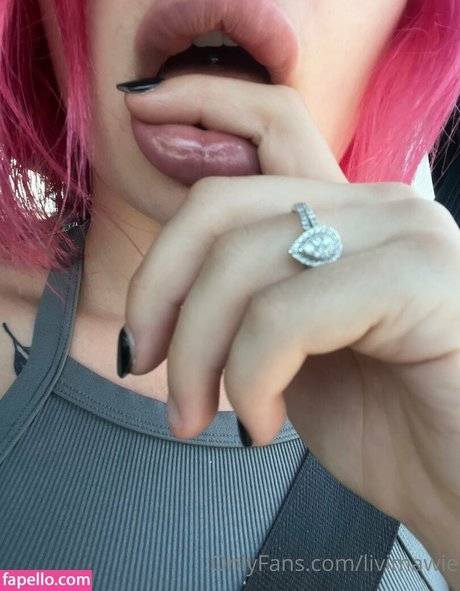 livimawie actrice hd des photos