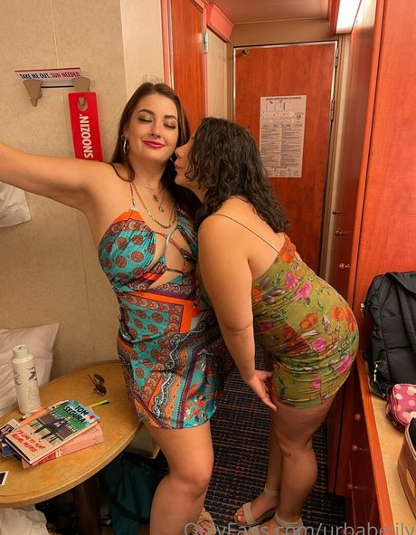 urbabelily modelo perfecto galería