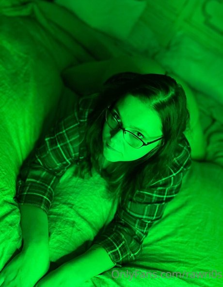 rawri0s art model pic