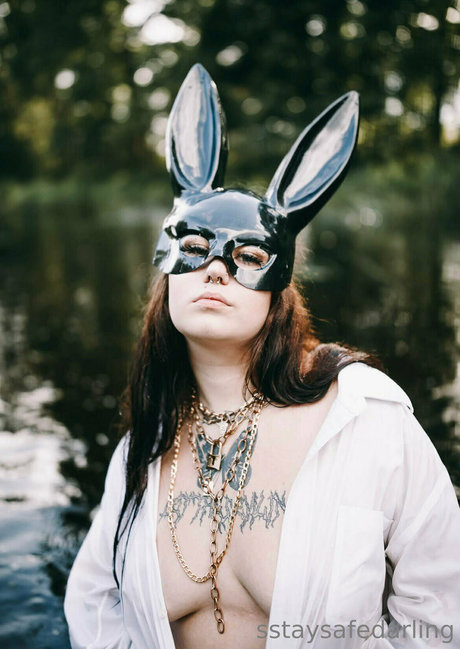 sstaysafedarling estrella porno atractiva fotos