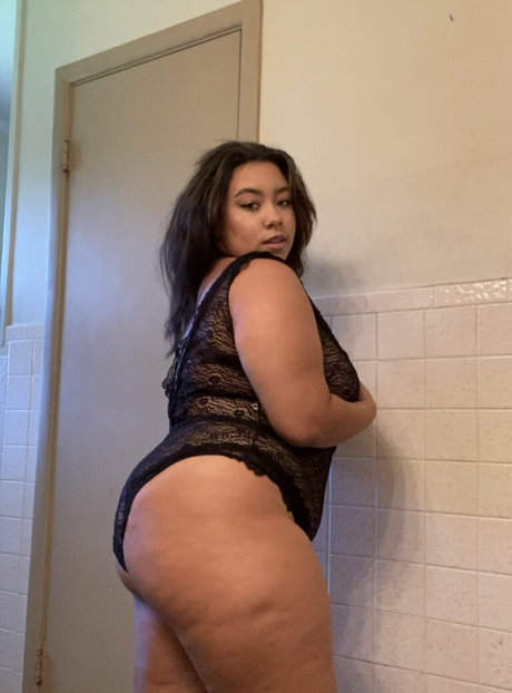 Grxceuncensored pretty model pics