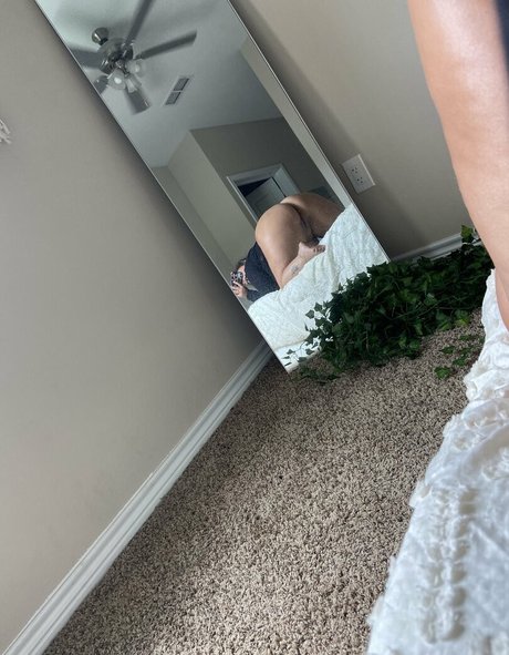 Grxceuncensored pornstar exclusive image