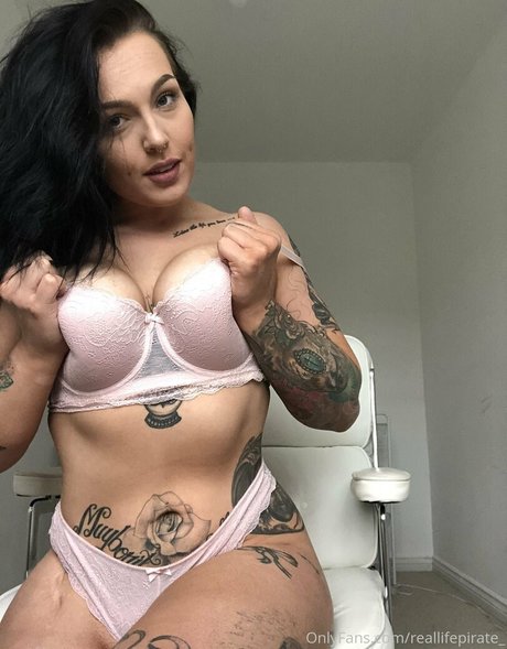 naughtynaturalnova modèle de haute qualité galeries