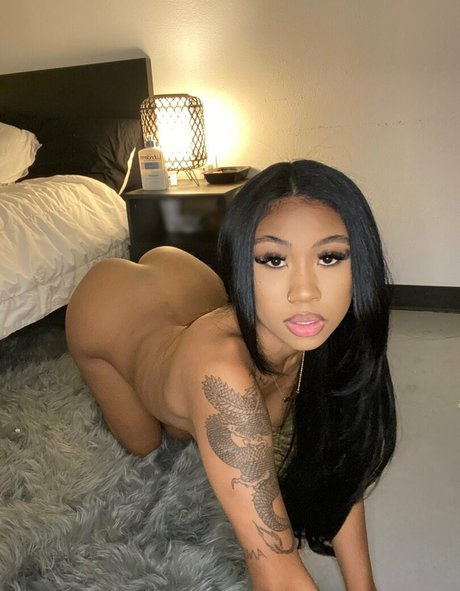 Wetchinaaa model xxx galleries