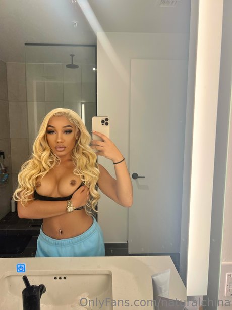 Onlyfans de adolescentes de ébano arte caliente archivo