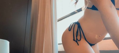 Adison Briana étoile exclusive galeries