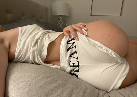 Adison Briana model erotic images