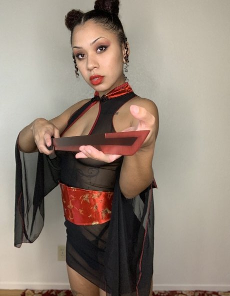 The Lovely Luna actriz de desnudos fotos