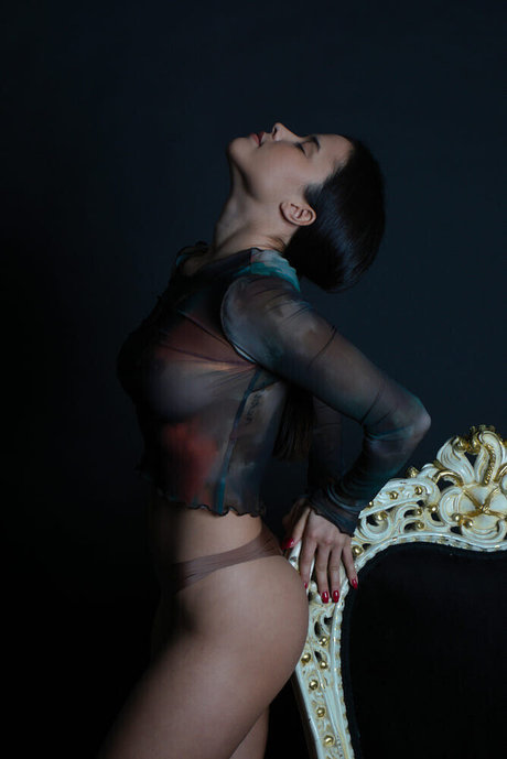 Yoana Nikolova hermosa estrella archivo