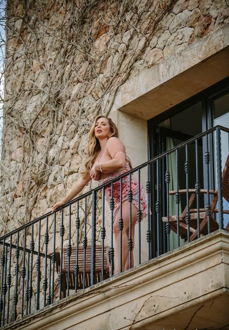 Daisy Watts sexo estrella galería