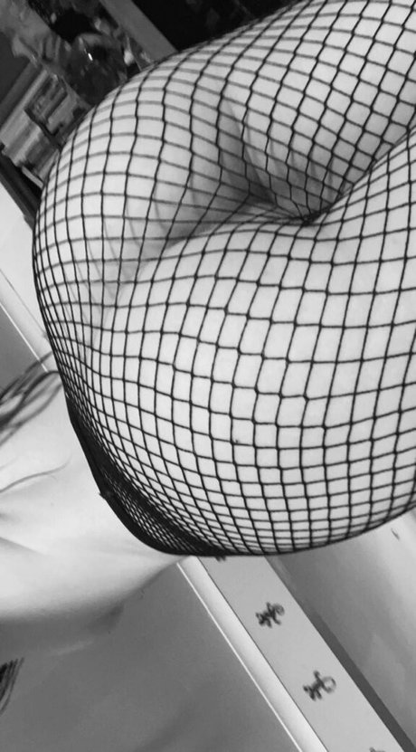 Onlyfanswmadi estrella agradable fotos