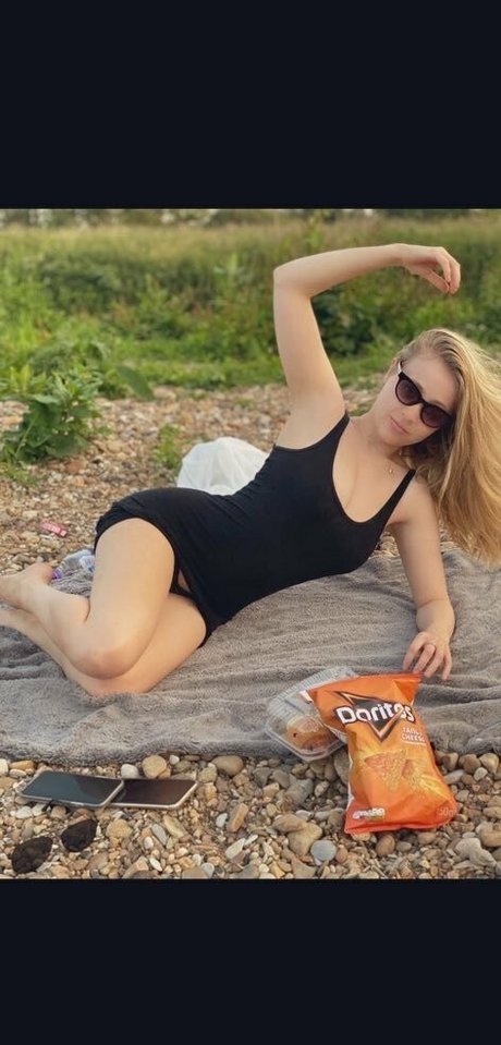 masturbación chorro onlyfans sexy desnuda foto