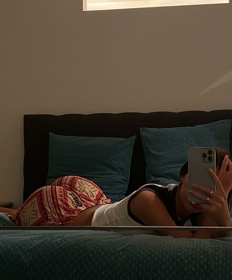 Mikaela Testa actrice artistique des photos