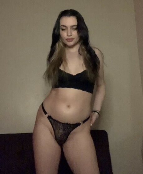 Cloudeeuh star erotic photo
