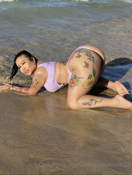 LovelyMimi modelo perfecto fotos