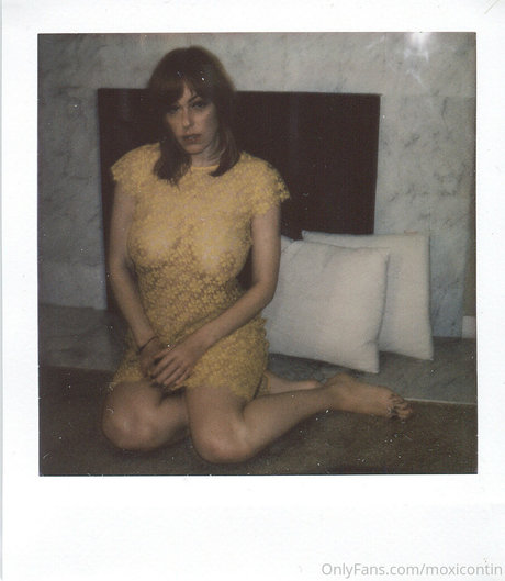 Moxicontin desnudos estrella fotos