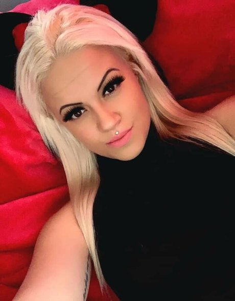 rozsacinti actriz sexual imágenes