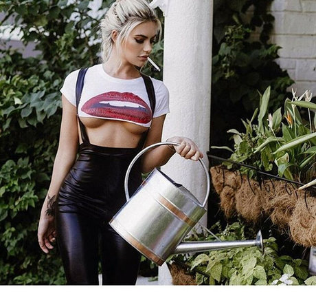 Megan Barton Hanson sexo modelo galerías