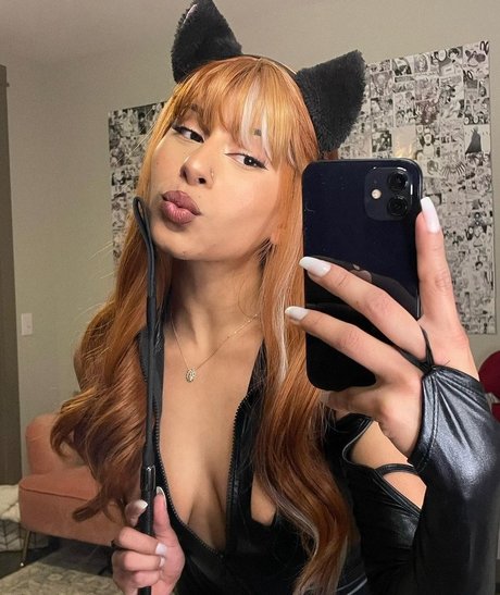 HokageYuno modelo desnuda fotos